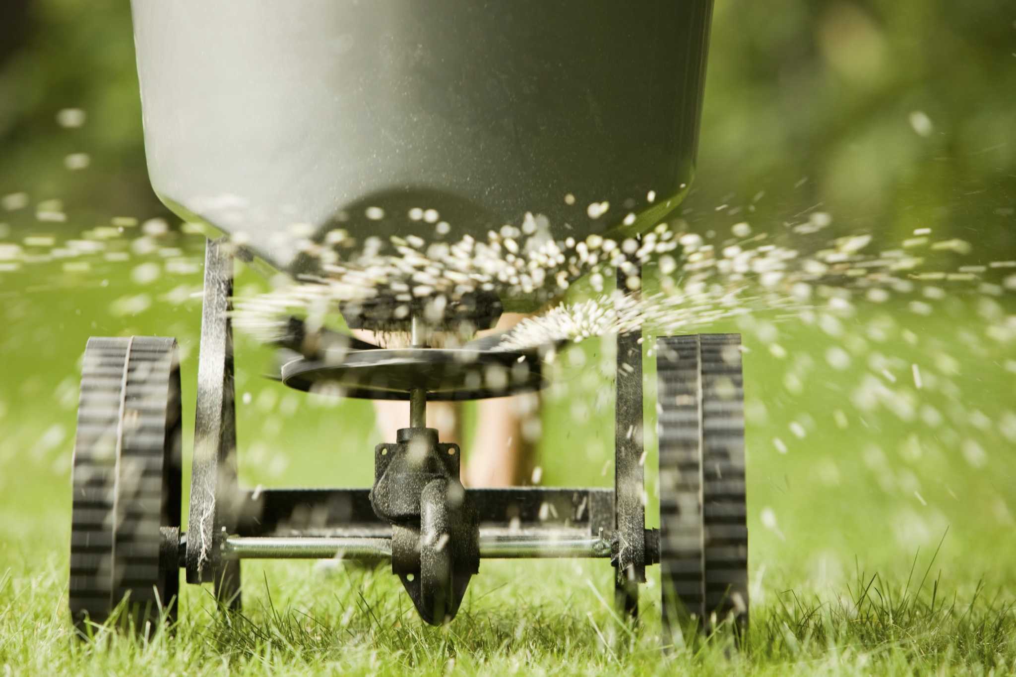 FERTILIZATION AND WEED CONTROL  Remington Landscaping, Lawn Care and  Fertilizing